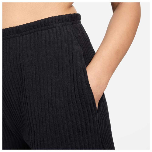Nike Γυναικείο σορτς Sportswear Chill Knit High-Waisted Slim 3" Ribbed Shorts